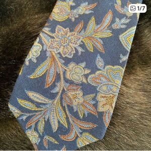 GREAT DESIGN SILK AND WOOL TIE